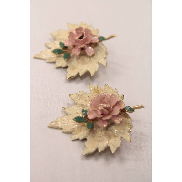 Vintage Pink Roses on Leaves Clip On Earrings 1950s Glitter Sparkles MCM - Picture 3 of 6